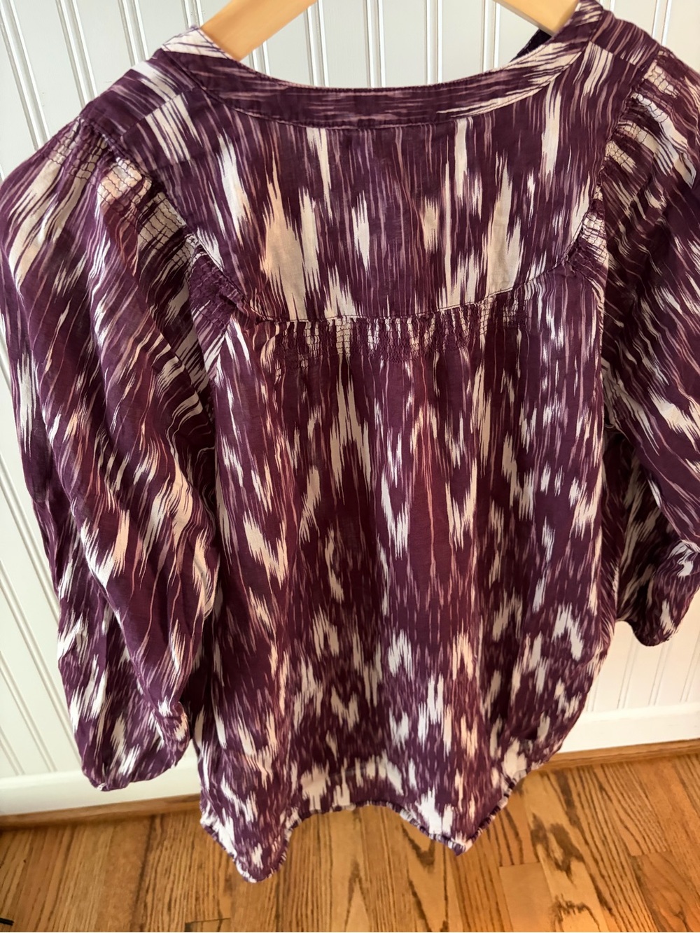 Lucky Brand Purple and White Patterned V-Neck Blouse - Picture 2 of 4